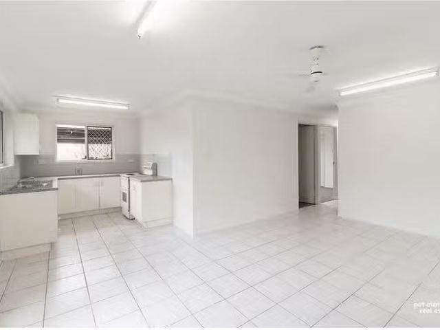 New 2/391 Feez Street, Norman Gardens, QLD 4701