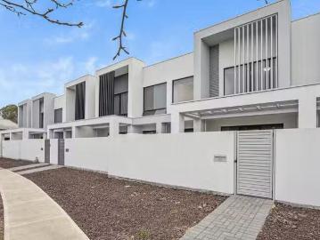 Nice 23 Montpelier Square, Port Adelaide, SA 5015