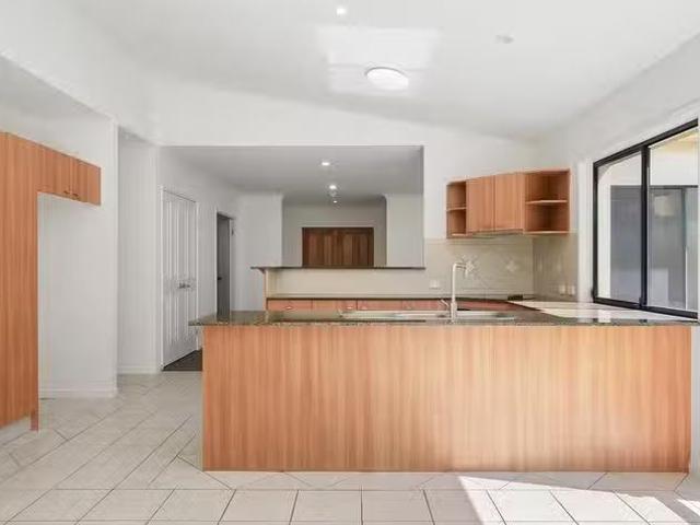 Just in! 23 Dunstan Drive, Robina, QLD 4226