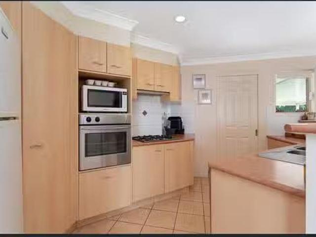 Rental! 23 Heatons Crescent, Pacific Pines, QLD 4211