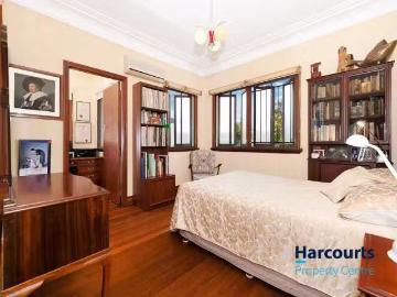 Charming 23 Palmer Street, GREENSLOPES, QLD 4120 House for R.