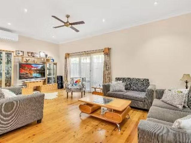 For Rent! 23 Wyena Road, Pendle Hill, NSW 2145