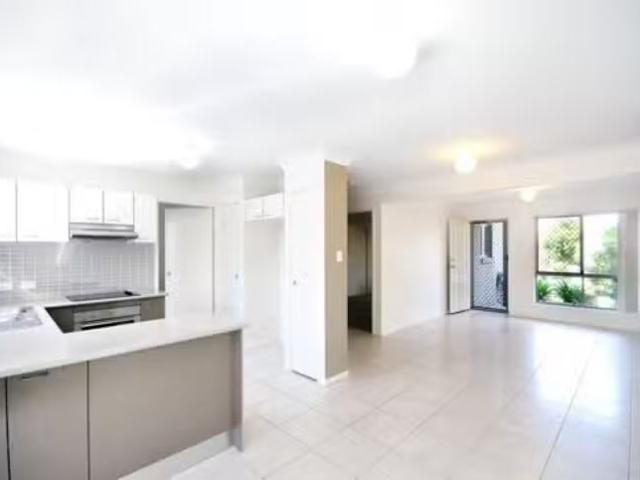 Rental! 23 / 15 James Edward Street, Richlands, QLD 4077