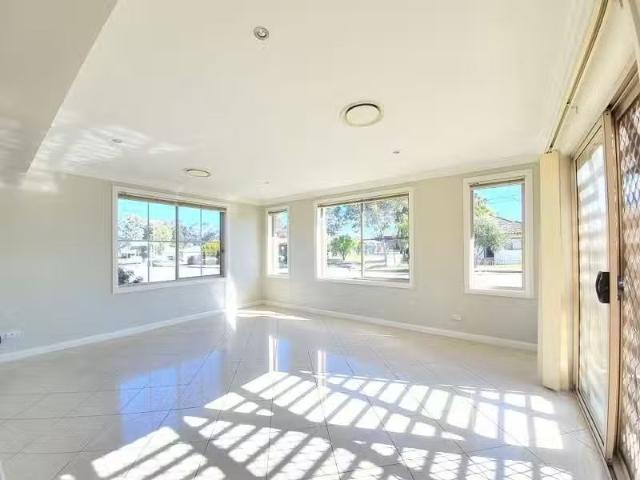 Charming 23A Emily Street, MOUNT DRUITT House for rent Listed.
