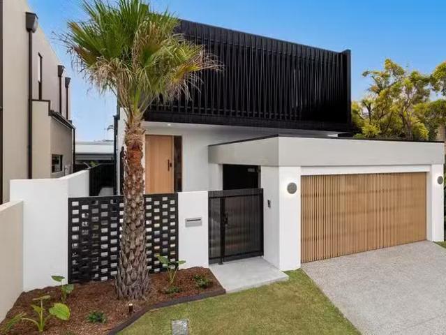 Unique 2 Condor Court, Burleigh Waters, QLD 4220