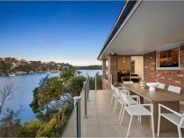 Cheap 2 Coora Road, YOWIE BAY House for rent Listed by Luke D.