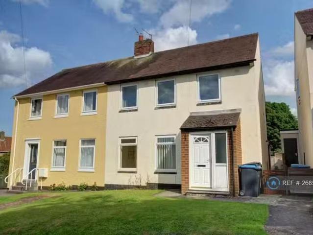 Charming 2 BA 1 bedroom house share for rent in Newton Drive.