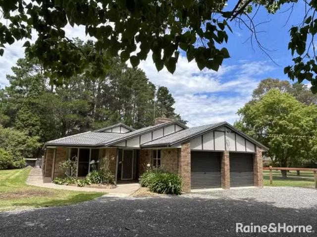 Just in! 2 BA 2 Bedford Place, BURRADOO House for rent Listed.