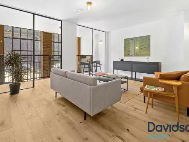 Unique 2 BA 2 bedroom apartment for rent in 4 Derwent House, L.