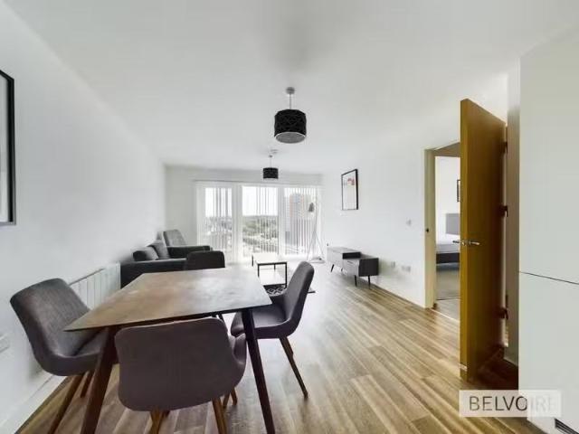 Just in! 2 BA 2 bedroom flat for rent in Lincoln Apartments, 2.