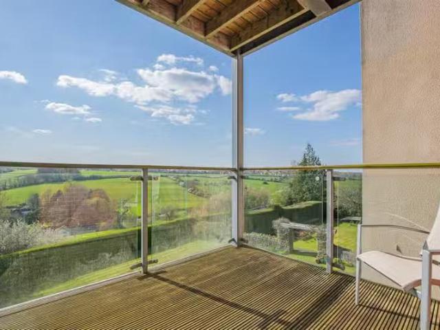 For Rent! 2 BA 2 bedroom flat for rent in Wellsway, Keynsham.
