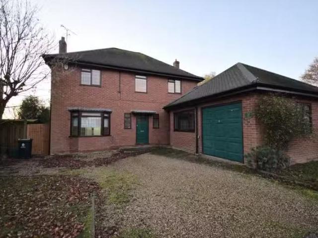Cozy 2 BA 4 bedroom detached house for rent in The Willows, Fi.
