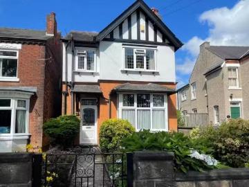 New 2 BA 4 bedroom detached house for rent in Victoria Avenue.