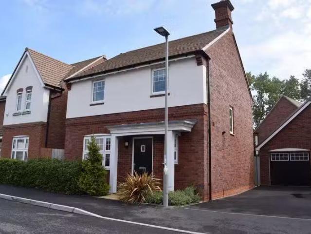 Charming 2 BA 4 bedroom detached house for rent in Westerman W.