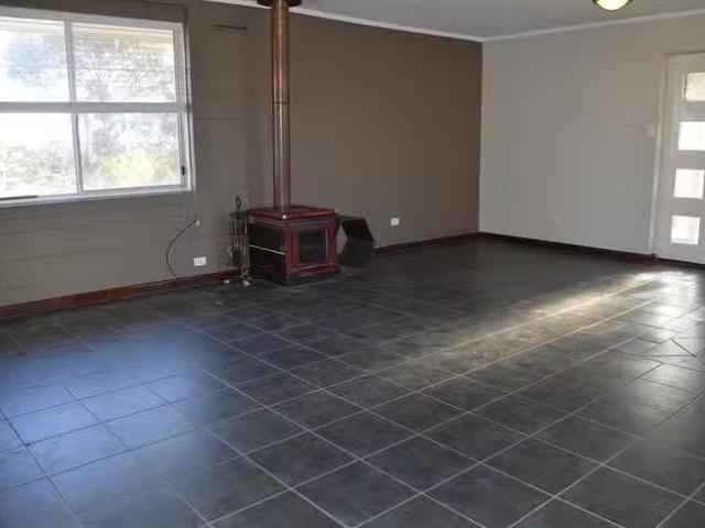 Cheap 2 Bachelor Avenue, Kambalda East, WA 6442