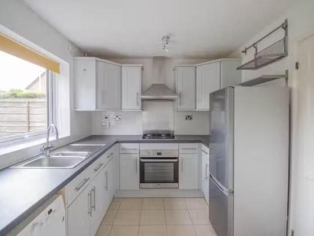 Charming 2 bedroom terraced house for rent in The Sycamores, M.