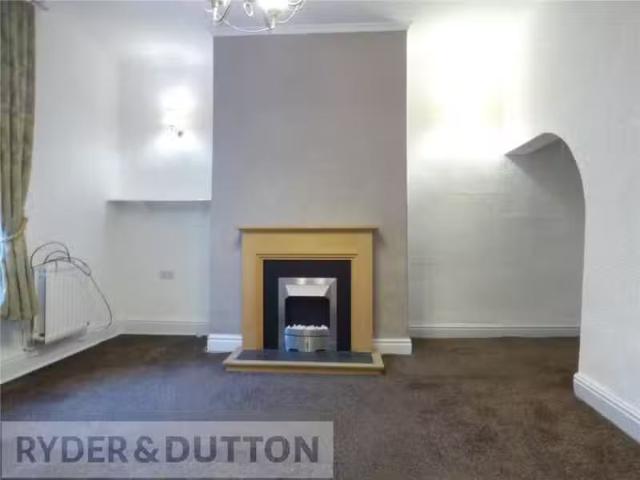Cheap 2 bedroom terraced house for rent in Warburton Street, H.