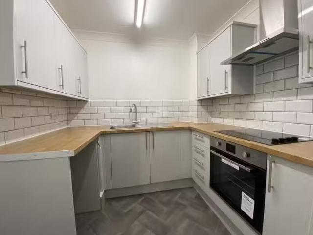 Unique 2 bedroom apartment for rent in Ardross Court, Six Mile.