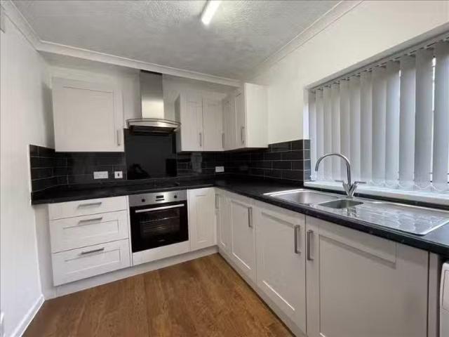Rental! 2 bedroom apartment for rent in Braceby Avenue, Birmin.