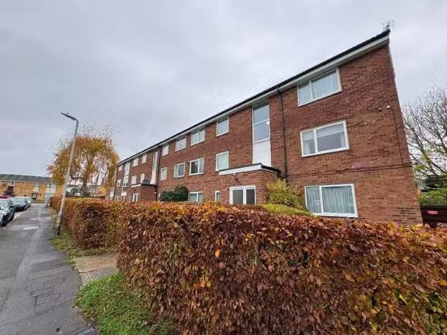Deal! 2 bedroom apartment for rent in Elderberry Gardens, With.