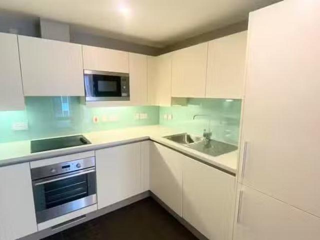 For Rent! 2 bedroom apartment for rent in Malt House, East Tuc.
