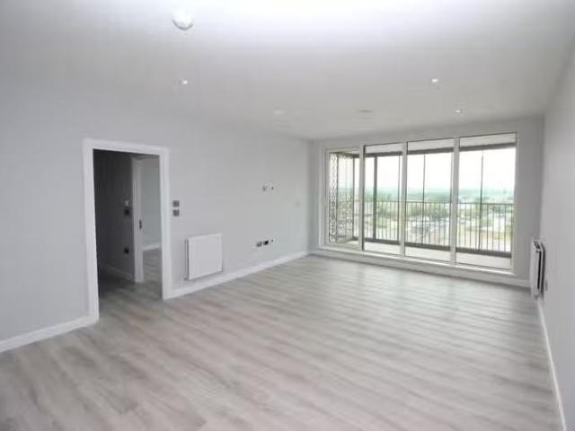Charming 2 bedroom apartment for rent in Radford Way, CM12