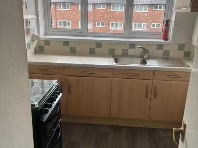 Cheap 2 bedroom flat for rent in Arosa Drive, Birmingham, B17
