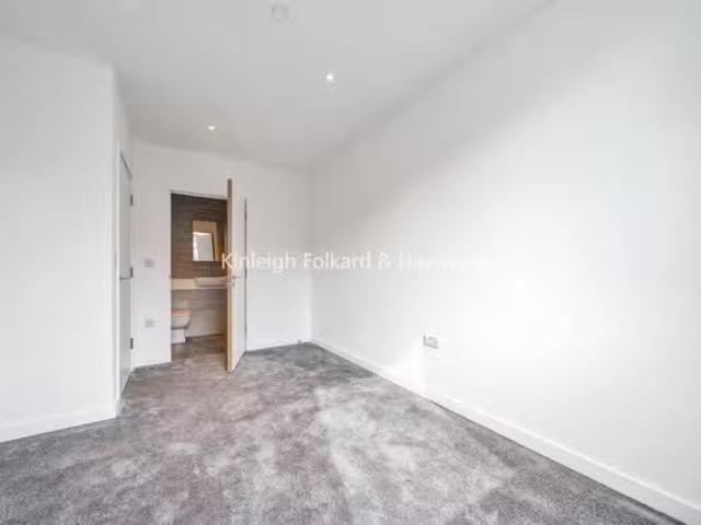 Cheap 2 bedroom flat for rent in Beckenham Road, Beckenham, BR3