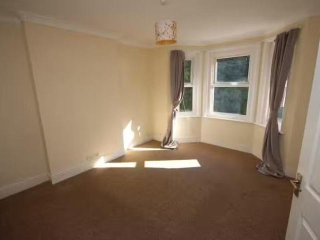 Rental! 2 bedroom flat for rent in Green Road, Bournemouth, BH9