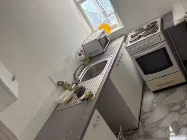For Rent! 2 bedroom flat for rent in Rock Hill, Bromsgrove, B61