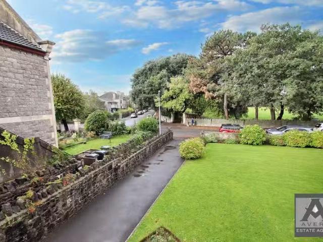 Charming 2 bedroom flat for rent in Wingard Court, BS23
