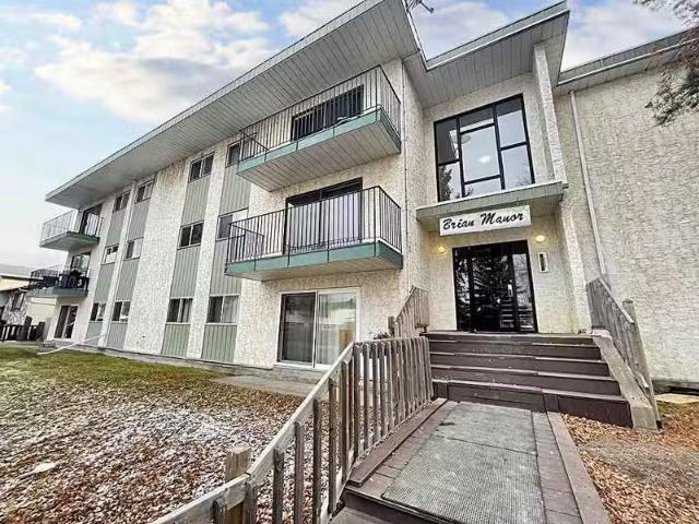 Charming 2 Bedroom Suite 5415 10 Ave