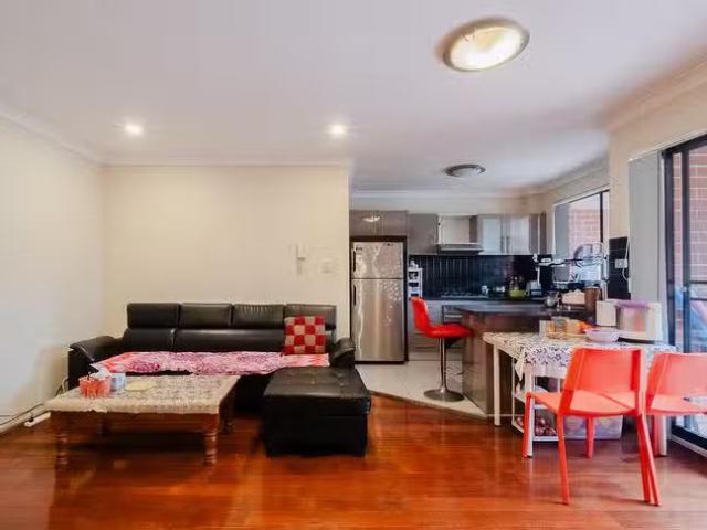 Deal! 2 BR 10/62 64 Fullagar Road, Wentworthville, NSW 2145