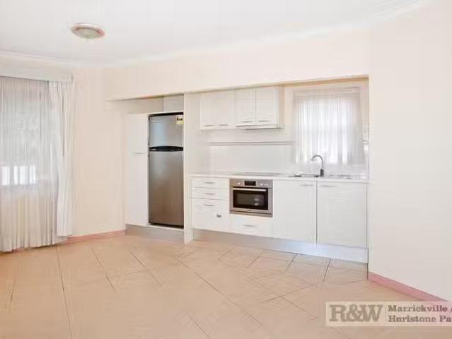 Nice 2 BR 10/32 Tennent Parade, Hurlstone Park, NSW 2193