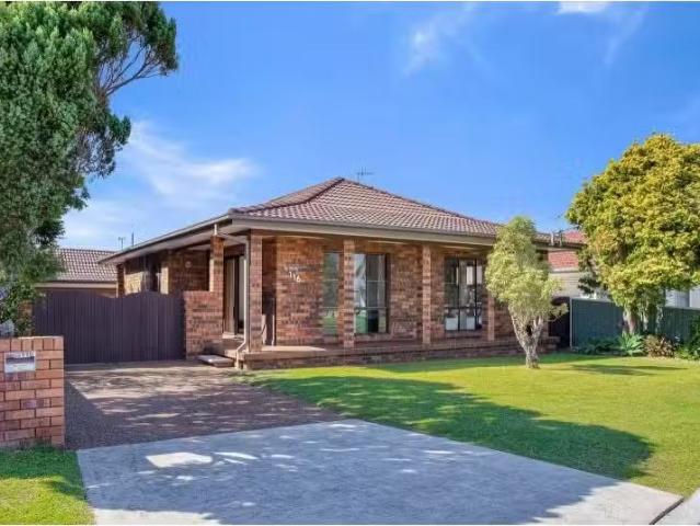Nice 2 BR 116 Bay Rd, Blue Bay House for rent Listed by Miche.