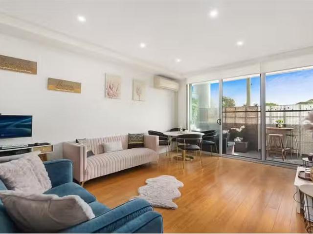Cheap 2 BR 111/203 Birdwood Road, Georges Hall Apartment for r.