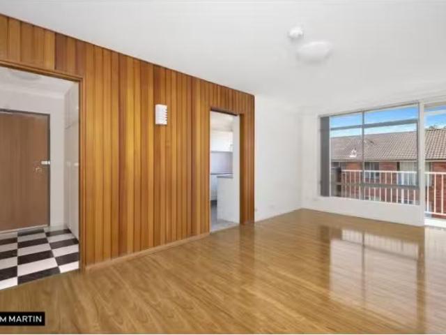 Cozy 2 BR 11/25 Mascot Drive, Eastlakes Apartment for rent Li.
