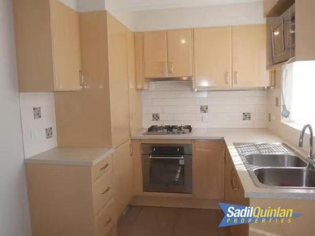 Deal! 2 BR 1/26 Frencham Street, DOWNER Apartment for rent Li.