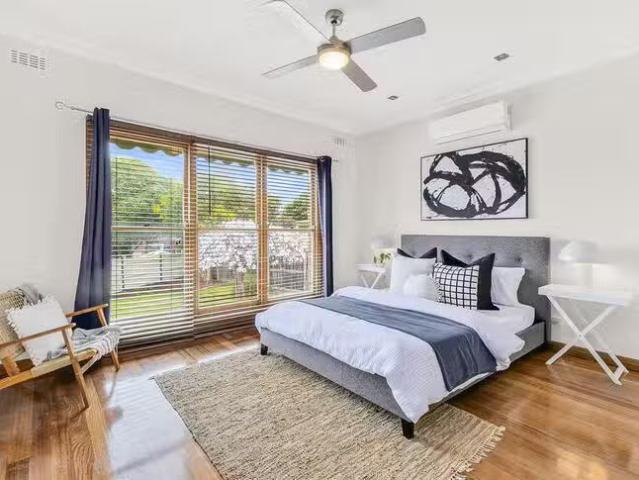 Cheap 2 BR 12 Herd Road, Belmont, VIC 3216