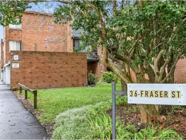 Unique 2 BR 1/36 Fraser Street, Jesmond Apartment for rent Li.