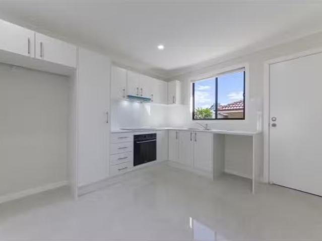 Cozy 2 BR 132c St Johns Road, Cabramatta West Apartment for re.