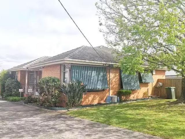 Cheap 2 BR 1/430 Warrigal Road, Ashburton, VIC 3147