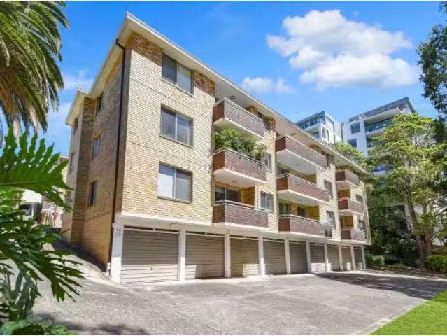 Just in! 2 BR 15/7 9 Little Street, LANE COVE Apartment for re.