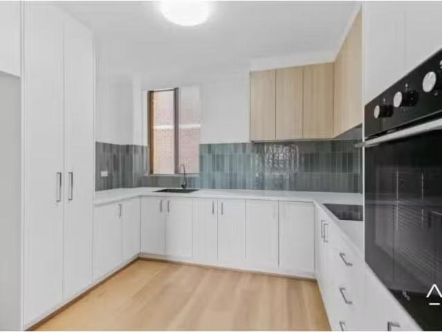 Cheap 2 BR 15/3 5 Burlington Road, HOMEBUSH Apartment for rent.