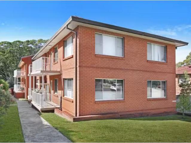 Deal! 2 BR 1/5 Gilmore Street, West Wollongong Apartment for r.