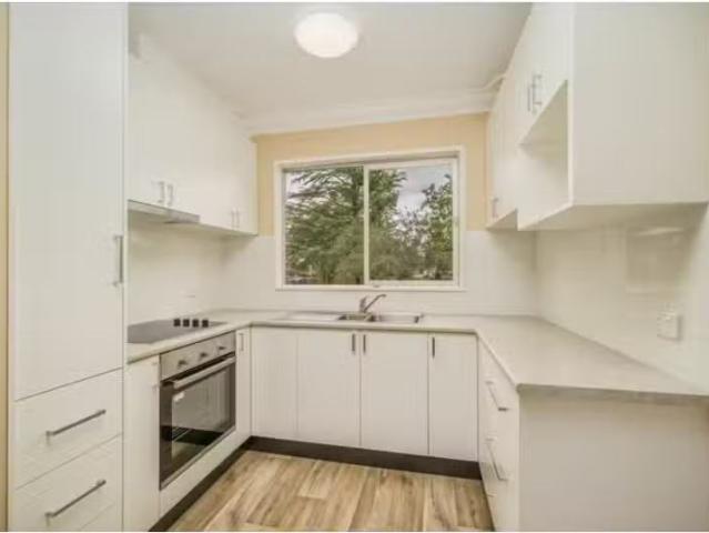 Just in! 2 BR 1/5 Glenelg Road, ARMIDALE Townhouse for rent L.