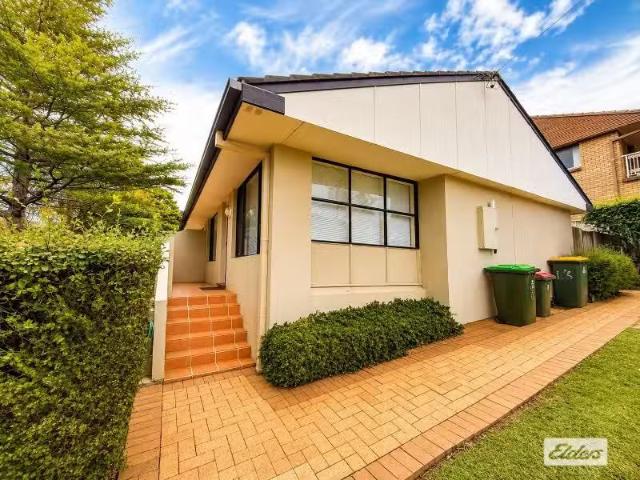 Deal! 2 BR 1/6 Dallas Street, Keiraville Apartment for rent L.