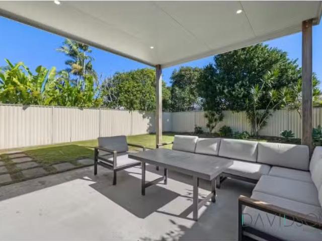 Charming 2 BR 1/8 Crimson Court, MIAMI Townhouse for rent Lis.