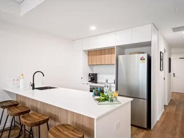 Just in! 2 BR 205/425 David Street, Albury Apartment for rent.
