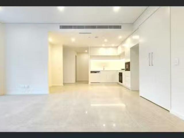 Nice 2 BR 203/12 White Hart Drive, Rouse Hill Apartment for re.
